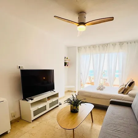 Apartamento La Roca Torremolinos Frente Al Mar Sinese Design Homes Exterior photo