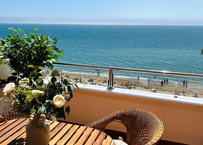 Apartamento La Roca Torremolinos Frente Al Mar Sinese Design Homes