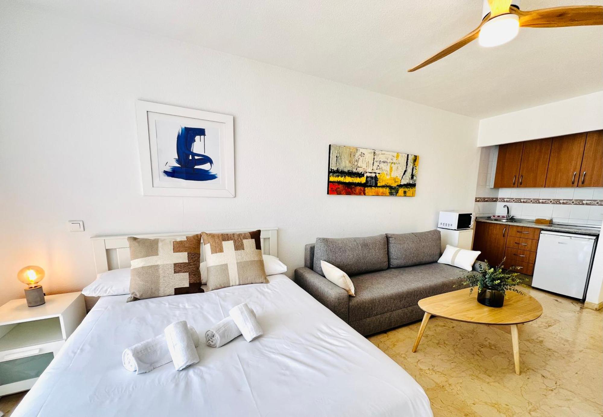 La Roca Frente Al Mar Sinese Design Homes *