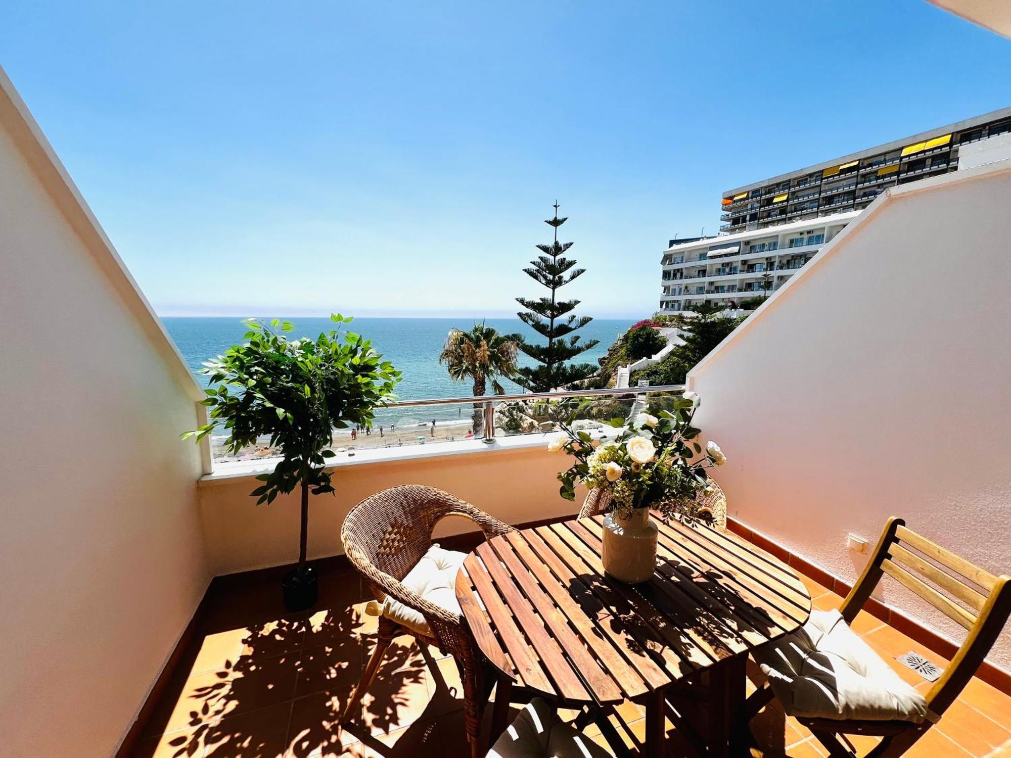Appartement La Roca Frente Al Mar Sinese Design Homes Torremolinos