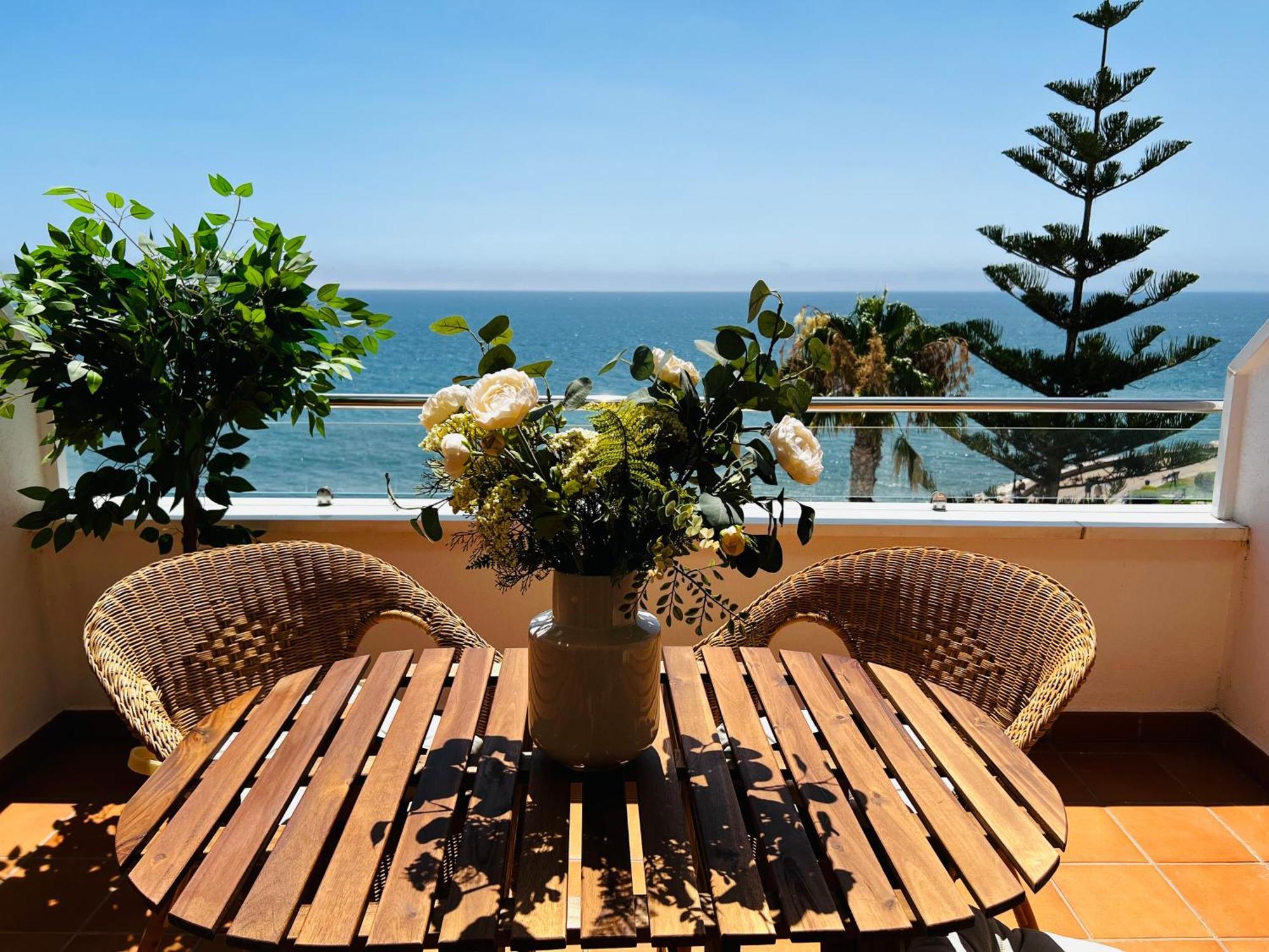 Appartement La Roca Frente Al Mar Sinese Design Homes *