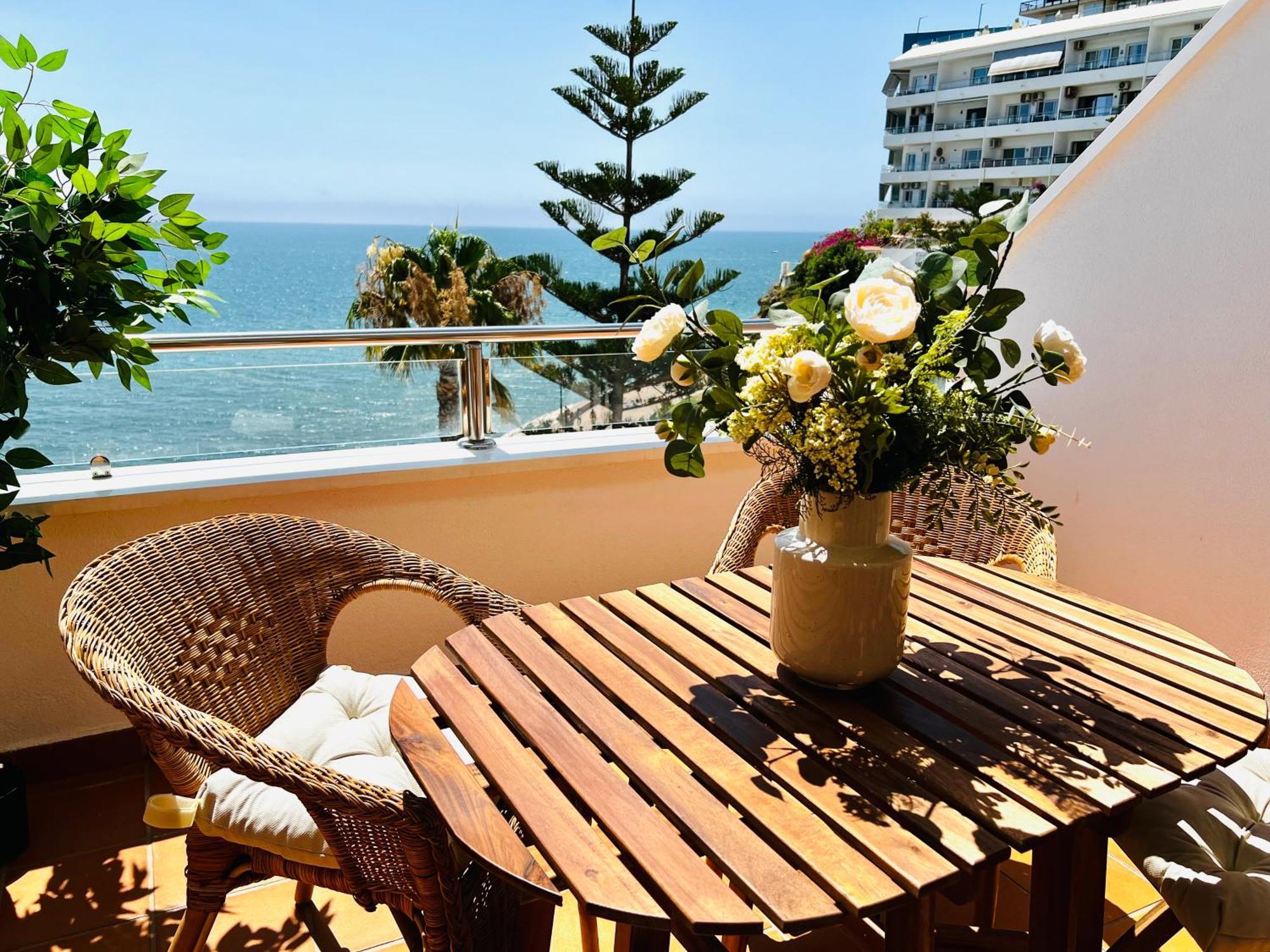 La Roca Frente Al Mar Sinese Design Homes * Torremolinos